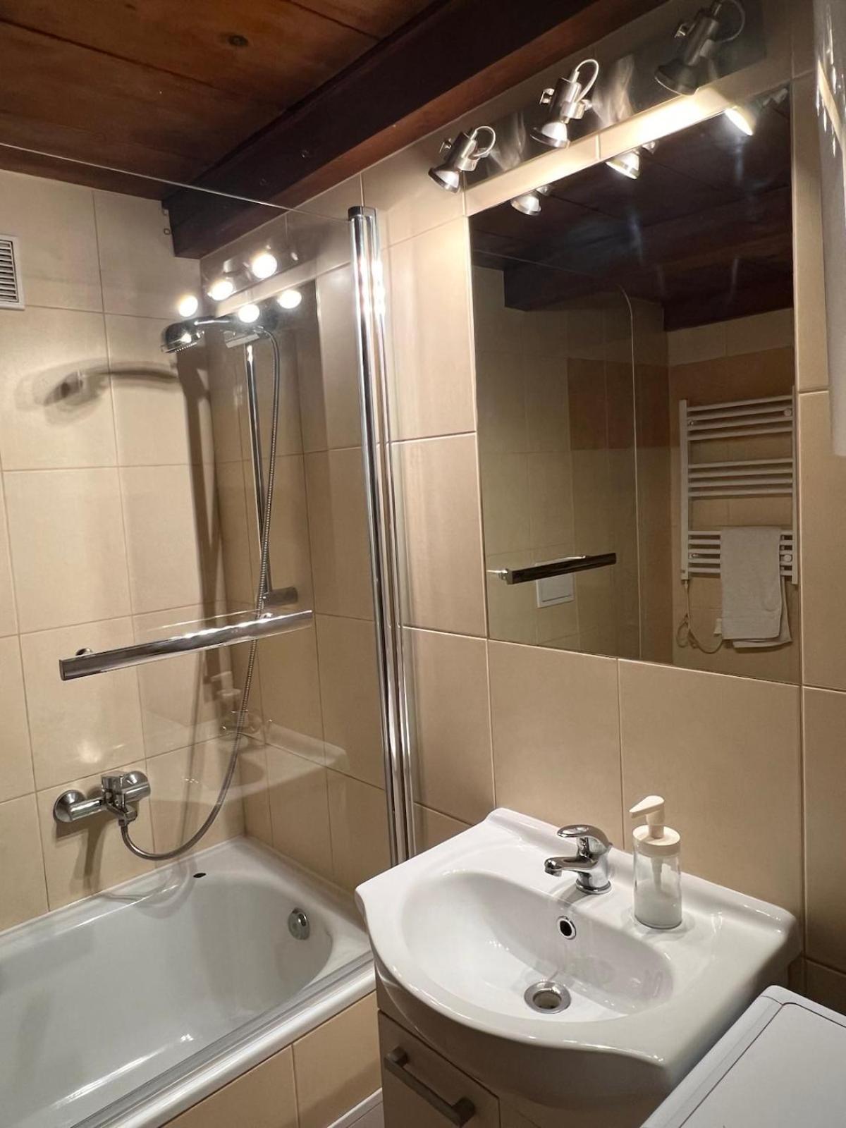 St Gertruda Apartment Free Parking Citybeat#2 Kraków Exteriör bild